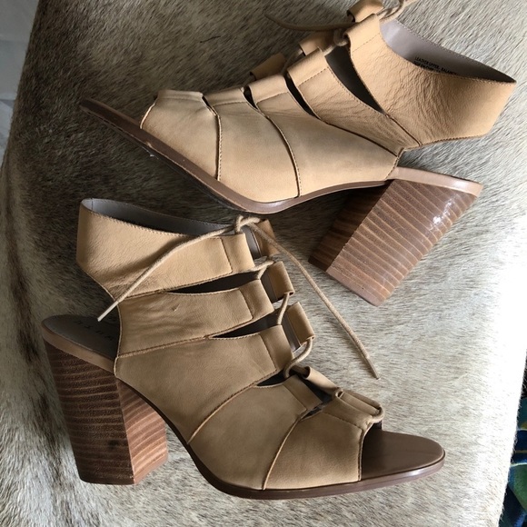 Hinge Drea Peep Toe Tan Nubuck Leather Sandal - Picture 2 of 8